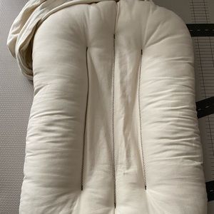 Snuggle me organic infant lounger + cover (natural)